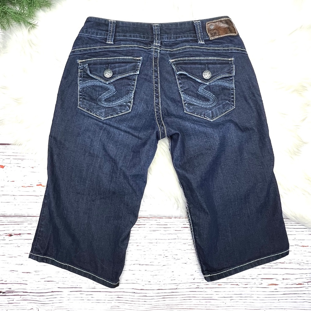 👖New |•SILVER JEANS•| Suki Rose Surplus Bermuda Jean Shorts👖
